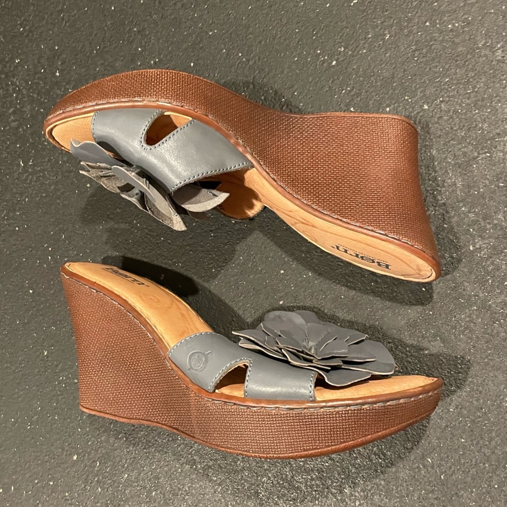 Born floral wedges